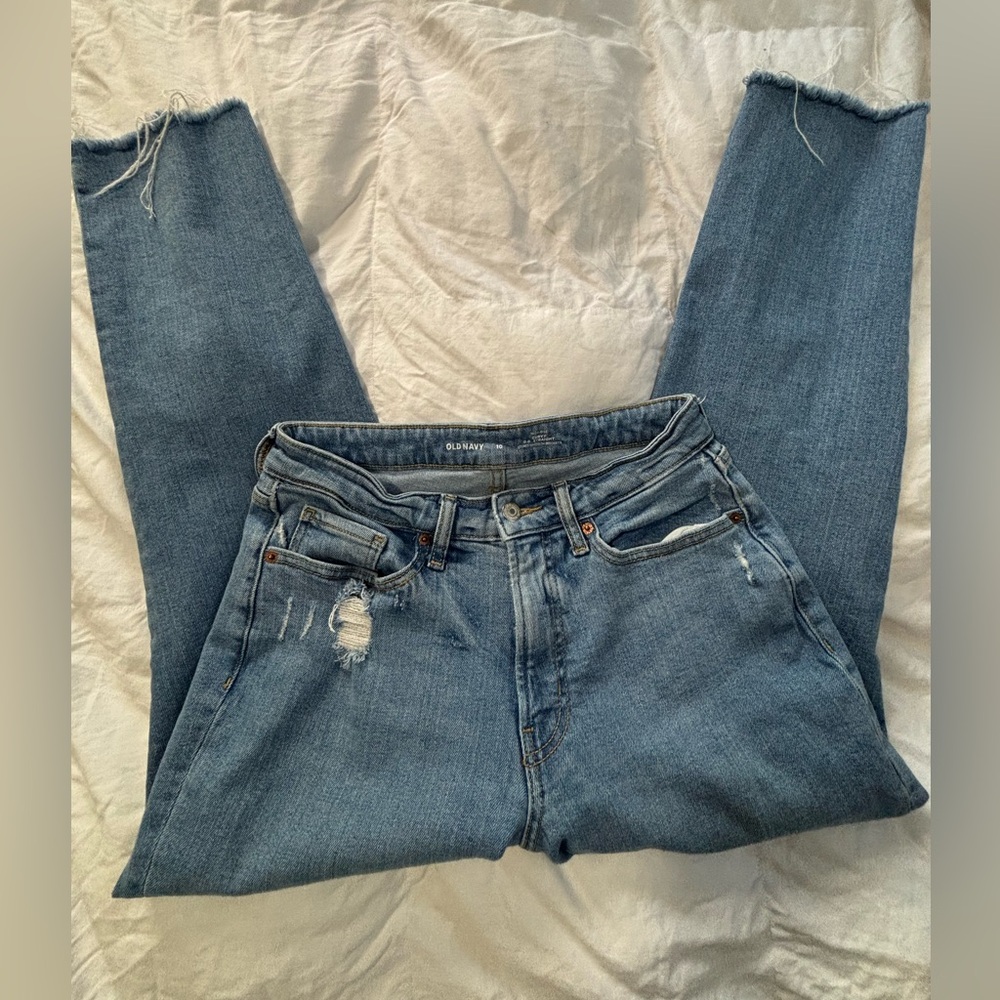 Women’s Old Navy high rise curvy straight leg jeans.